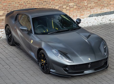 Ferrari 812 Superfast 8