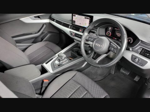 Audi A4 TDI TECHNIK MHEV 35