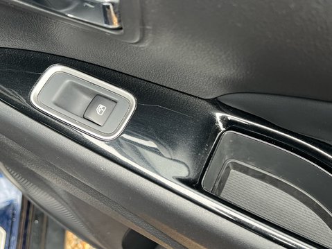 Mitsubishi Outlander DI-D 4 37