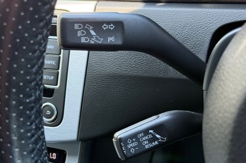 Volkswagen CC R LINE TDI DSG BMT - PANORAMIC SUNROOF - XENONS -ULEZ -DCC -ELECTRIC BLIND 46