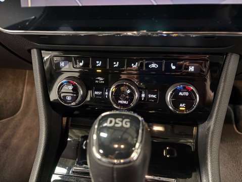 Skoda Superb 2.0 Superb SE L Executive TDI Semi-Auto 5dr 25