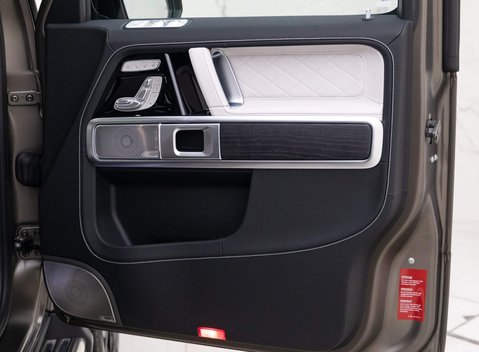 Mercedes-Benz G Series G 400 D 4MATIC AMG LINE PREMIUM PLUS 19