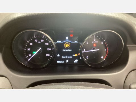 Land Rover Discovery Sport 2.0 Discovery Sport Black HSE TD4 Auto 4WD 5dr 10
