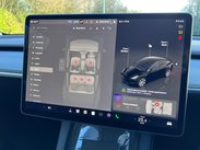 Tesla Model Y (Dual Motor) Long Range Auto 4WDE 5dr 23