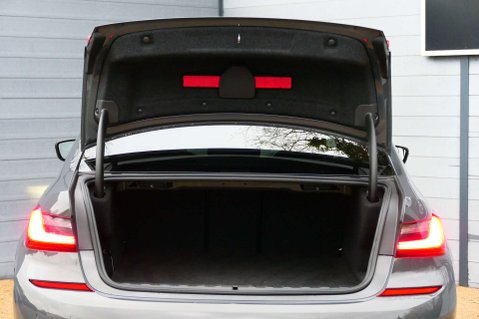 BMW 3 Series 2.0 330e 12kWh M Sport Pro Edition Saloon 4dr Petrol Plug-in Hybrid Auto xD 18