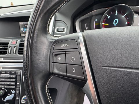 Volvo XC60 2.0 D4 R-Design Euro 6 (s/s) 5dr 57