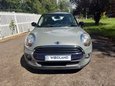 Mini Hatch COOPER 8