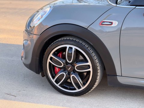 Mini Hatch 2.0 John Cooper Works 3dr 34