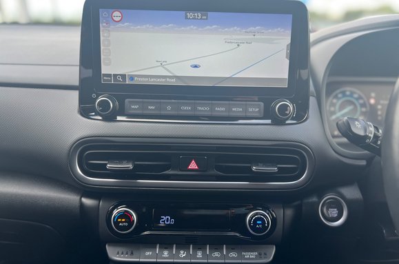 Hyundai KONA T-GDI PREMIUM MHEV 34