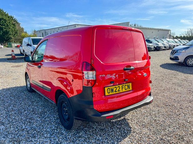 Ford Transit Courier SWB L1H1 Low Roof EURO 6 NO VAT 8