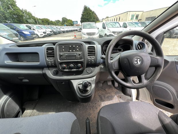 Vauxhall Vivaro SWB L1H1 Low Roof 2700 NO VAT 25