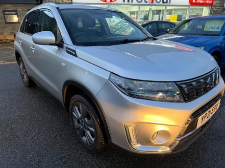 Suzuki Vitara SZ-T BOOSTERJET MHEV 4