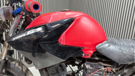 Yamaha YBR 125 2011 GOOD PARTS BIKE PROJECT COMMUTER BIKE 125CC 22