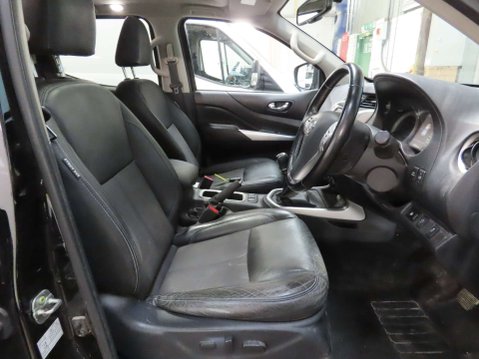 Nissan Navara 2.3 Navara N-Guard dCi 4WD 5dr 7