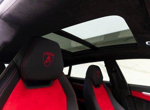 Lamborghini Urus NERO Design 12