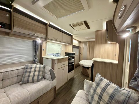 Coachman Acadia 575  28