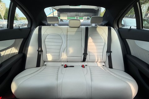 Mercedes-Benz C Class C250 D AMG LINE PREMIUM - 10 SERVICES - 2 OWNERS - LIGHT INTERIOR 16