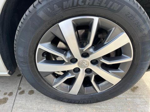 Toyota Proace Verso 2.0D Family Medium MPV Auto MWB Euro 6 (s/s) 5dr (8 Seat) 26