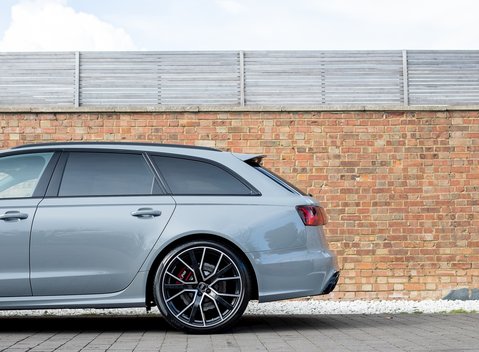 Audi RS6 Avant Performance 28