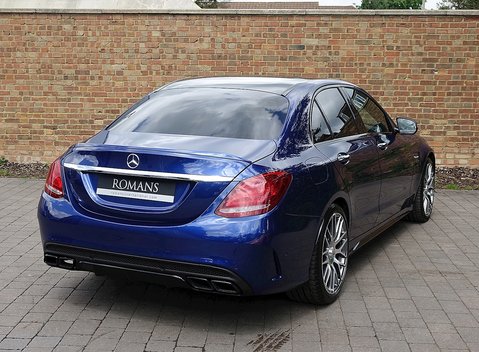 Mercedes-Benz C Class C63 Saloon 3