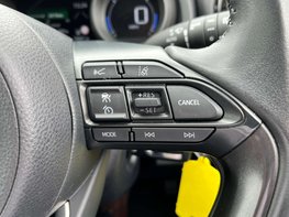 Toyota Yaris 1.5 Yaris Design HEV CVT 5dr 55