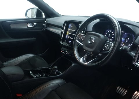 Volvo XC40 1.5 XC40 R-Design T5 Recharge Auto 5dr 39