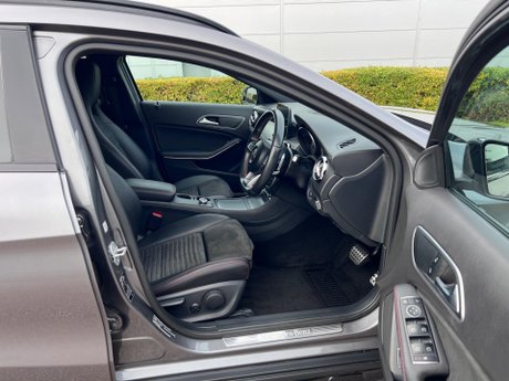 Mercedes-Benz GLA 2.1 GLA220d AMG Line 7G-DCT 4MATIC Euro 6 (s/s) 5dr 17