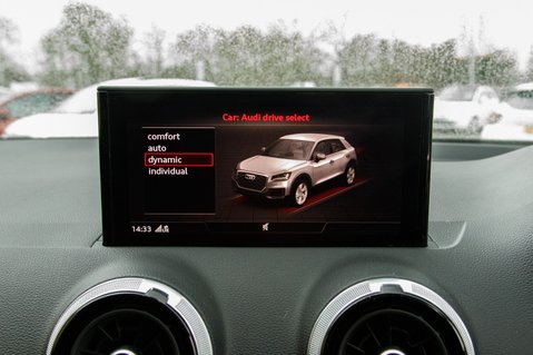 Audi Q2 TFSI BLACK EDITION 27