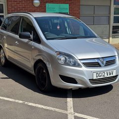 Vauxhall Zafira 1.7 CDTi ecoFLEX Exclusiv MPV 5dr Diesel Manual Euro 5 (SNav) (110 ps) 2
