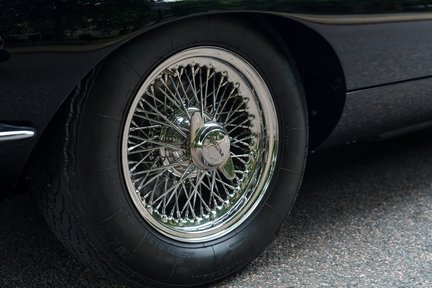Jaguar E-Type 3.8 Roadster Fast Road Spec 11