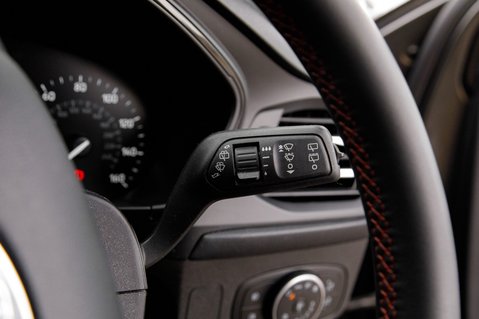 Ford Focus ST-LINE 18