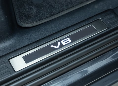 Land Rover Defender 110 V8 Carpathian Edition 23