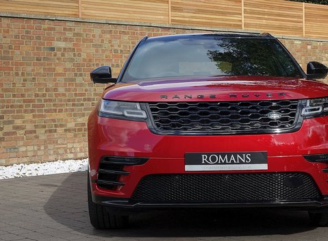 Land Rover Range Rover Velar R-Dynamic D300 HSE 3