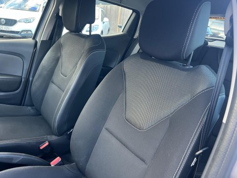 Renault Clio 1.2 16V Dynamique MediaNav Euro 5 5dr 24