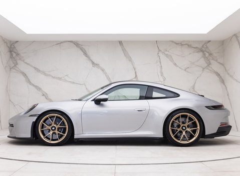 Porsche 911 (992) GT3 Touring 2