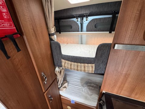 Autosleeper Sussex BB 12