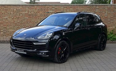 Porsche Cayenne Turbo 22