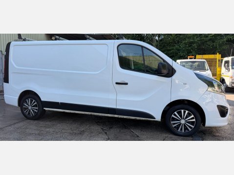 Vauxhall Vivaro 1.6 CDTi 2900 Sportive Panel Van 5dr Diesel Manual L2 H1 Euro 6 (120 ps) 7