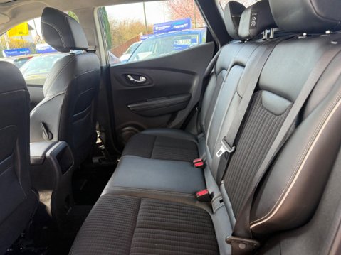 Renault Kadjar 1.2 TCe Signature Nav Euro 6 (s/s) 5dr 38