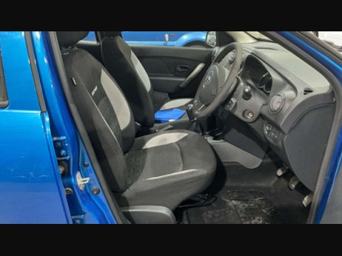 Dacia Sandero 0.9 Sandero Stepway Laureate TCe 5dr 3