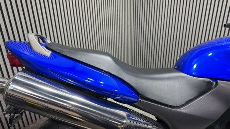 Honda CB 600 2001 ONLY 15K MOT OCTOBER 2027 VERY CLEAN 600CC 21