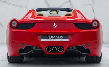 Ferrari 458 Spider 8