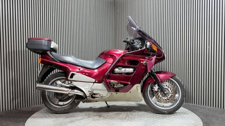 Honda ST 2000 42K PROJECT BIKE SPARES OR REPAIR SPORTS TOURER 1