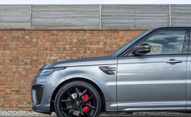 Land Rover Range Rover Sport 5.0 SVR 32