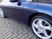 Porsche 911 CARRERA 4 46