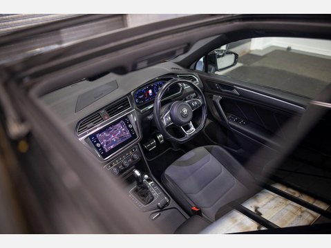 Volkswagen Tiguan 1.5 TSI EVO R-Line Tech DSG Euro 6 (s/s) 5dr 64