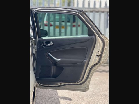 Ford Mondeo 2.0 Mondeo Zetec TDCi 140 5dr 44