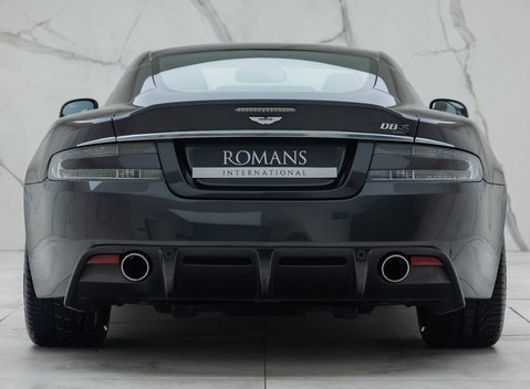 Aston Martin DBS V12 8