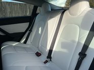 Tesla Model 3 LONG RANGE AWD 9