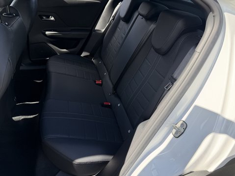 Vauxhall Mokka 100kW Ultimate 50kWh 5dr Auto 37